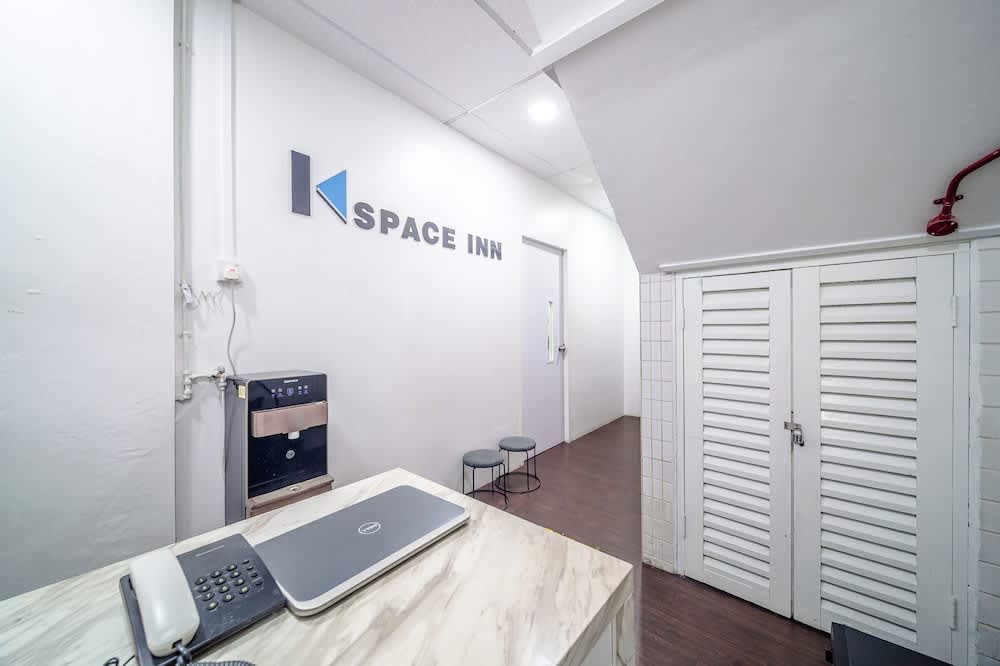 K Space Inn 14 2