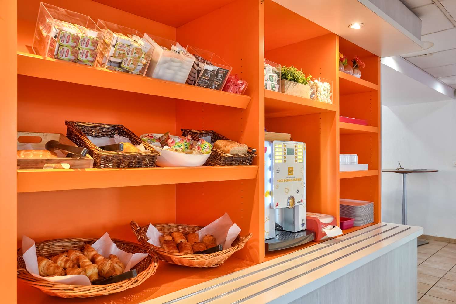 DoubleTree by Hilton Paris Bougival, Bougival | Best deals | lastminute.com