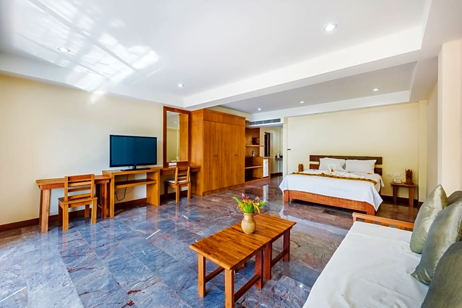 Ocean Pie Phuket - Adult Only 2