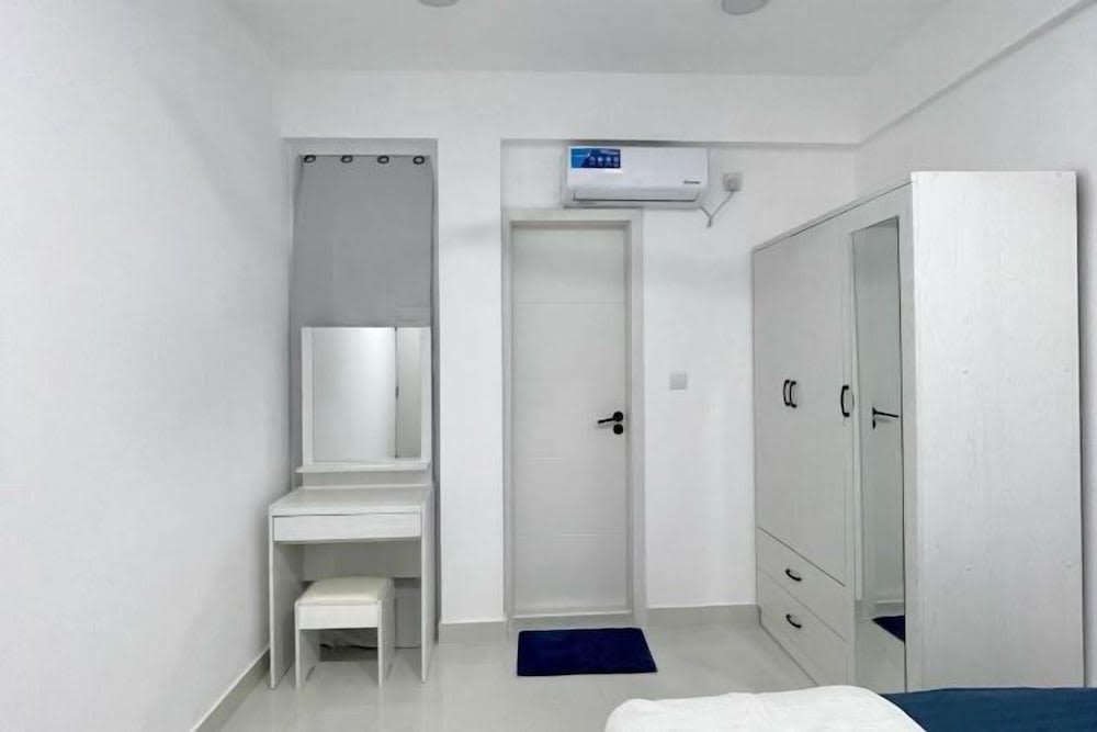 Stay With Local Family In Male 2