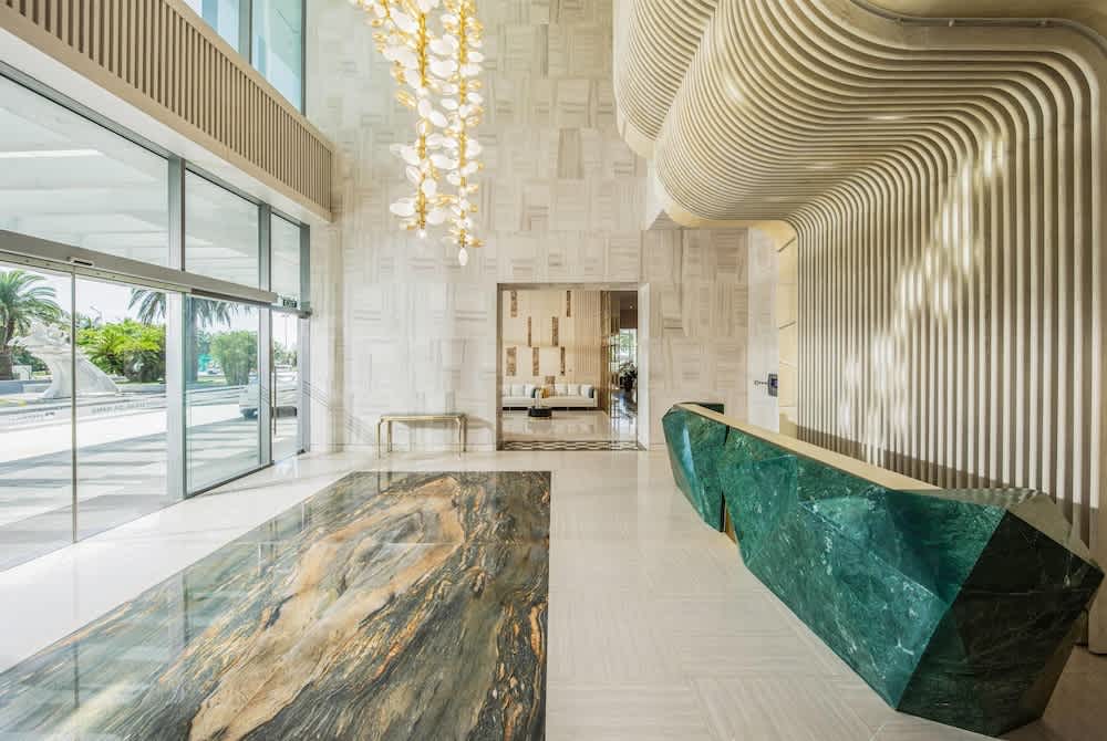Wyndham Soleil Danang - Free Schedule Airport Shuttle 1