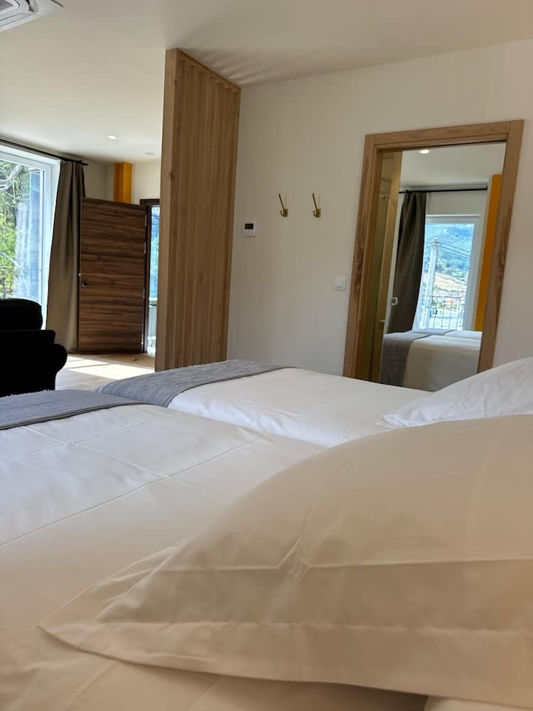 Arenas Suites 1