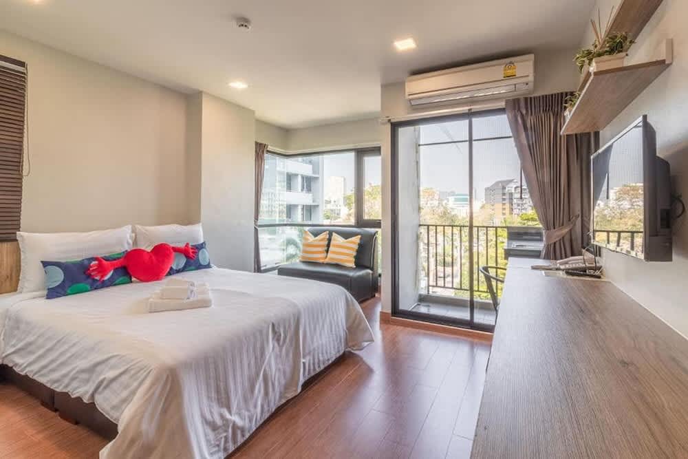 Casa Luxe Hotel and Resident 1