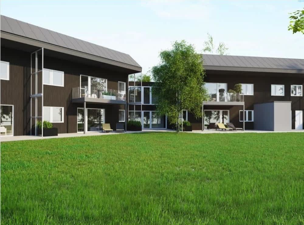 NEW Duplex Apartment Near the City With Free Private Parking 1