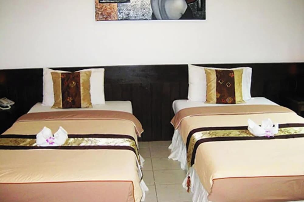 The Nice Patong Hotel 2