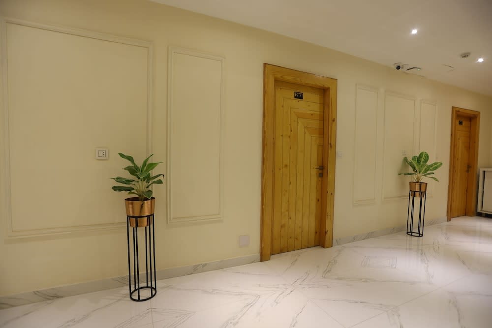 The Grand Uddhav Hotel 2