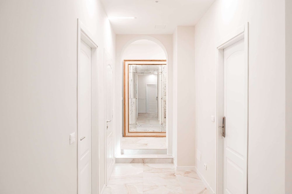 Avenue Suites 2