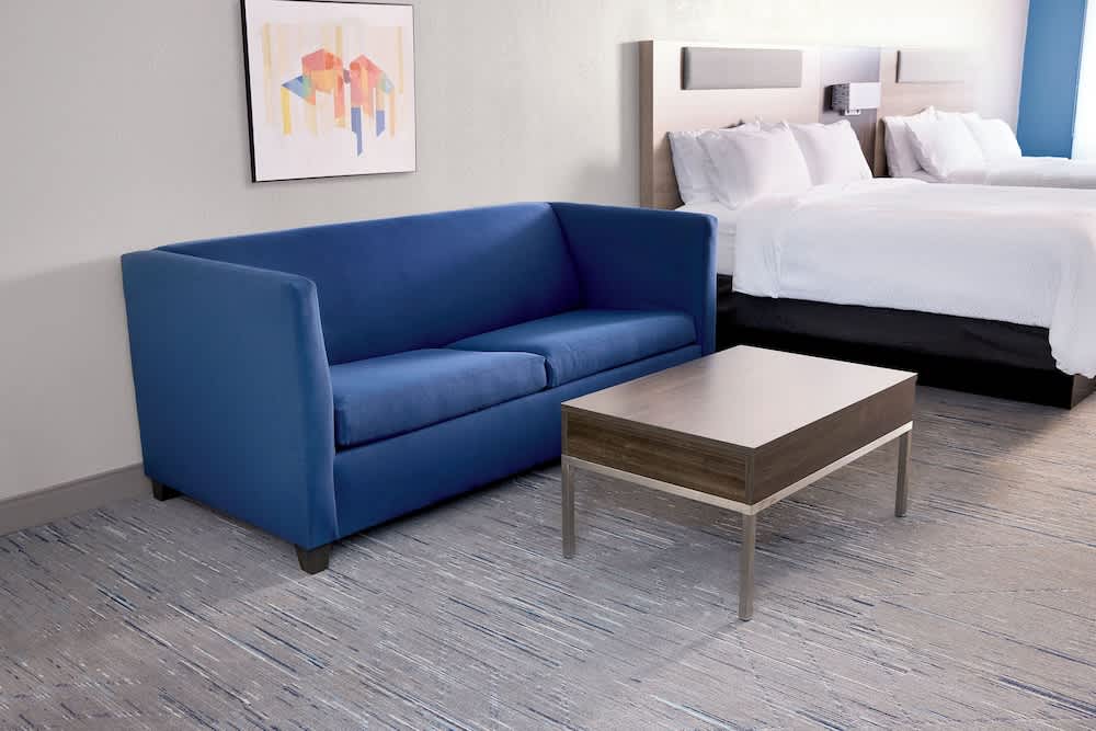 Holiday Inn Express and Suites Chicago West Oak Park by IHG 2