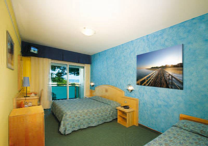 International Beach Hotel 2