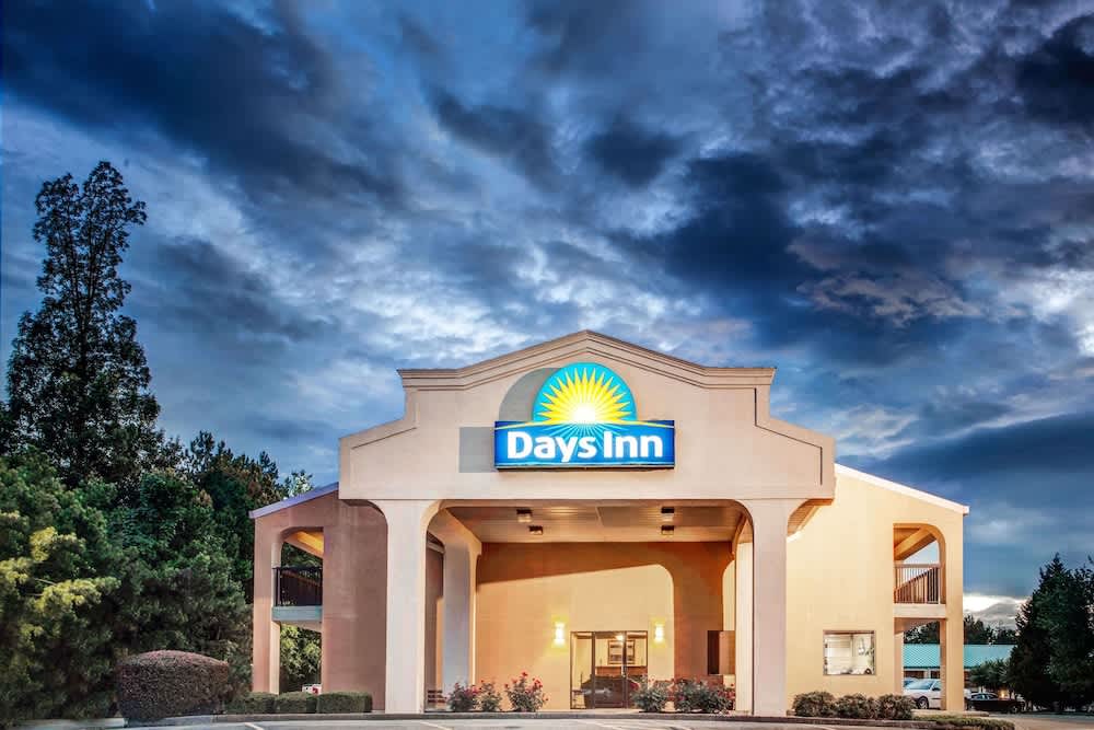 Days Inn By Wyndham Kennesaw 1