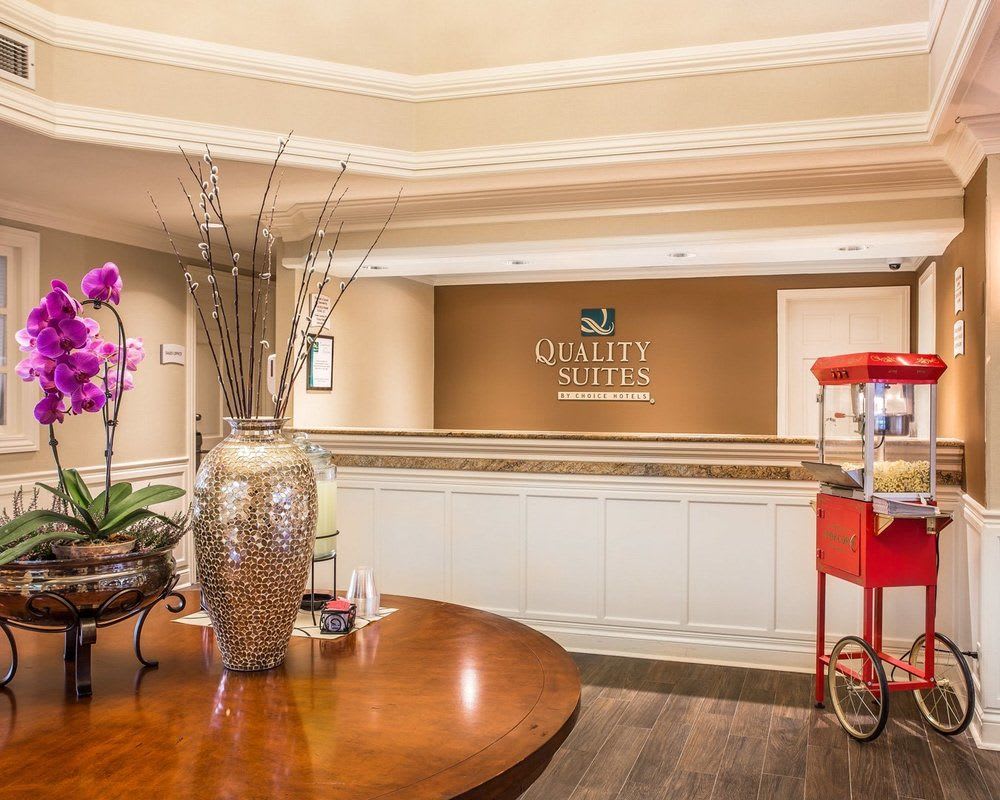 Quality Suites Buckhead Village 2