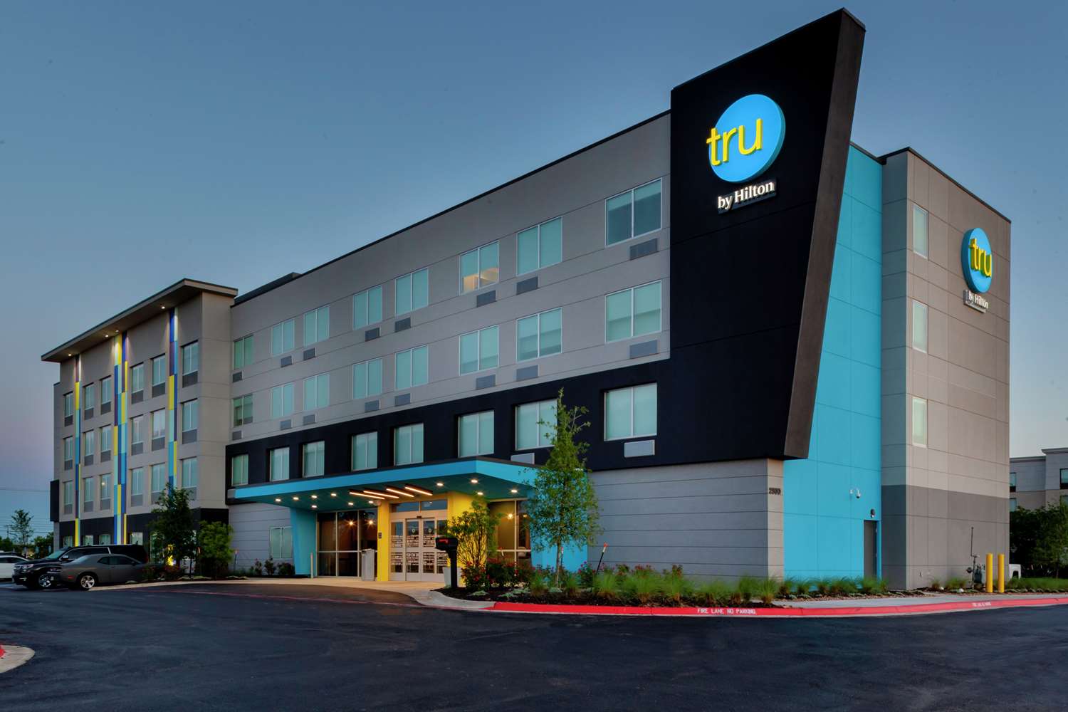 Tru by Hilton Round Rock 1