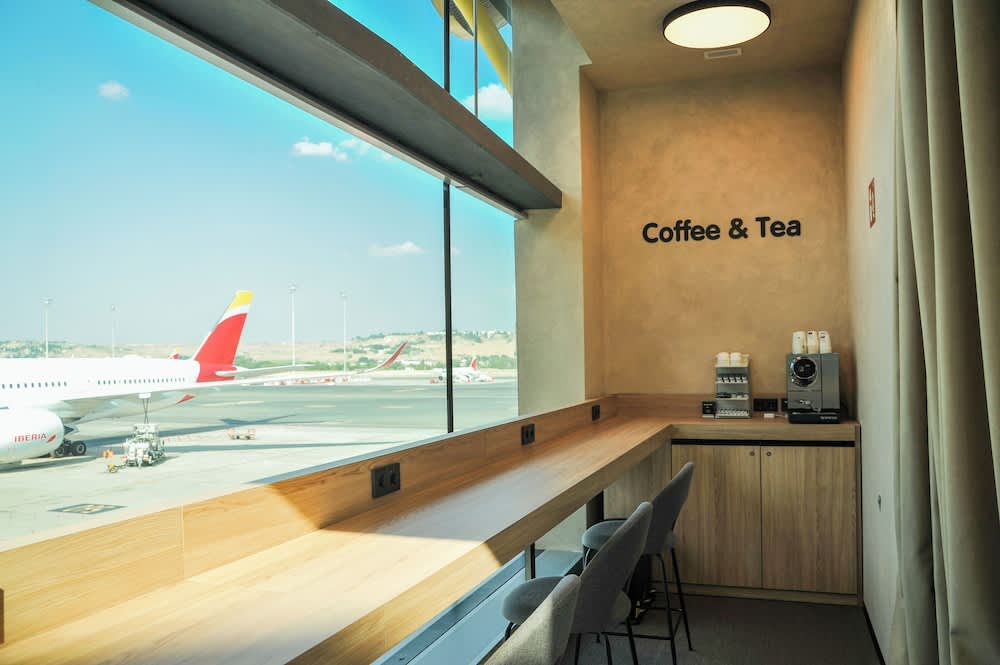 GettSleep Madrid Capsules - Terminal T4S, Departures 1