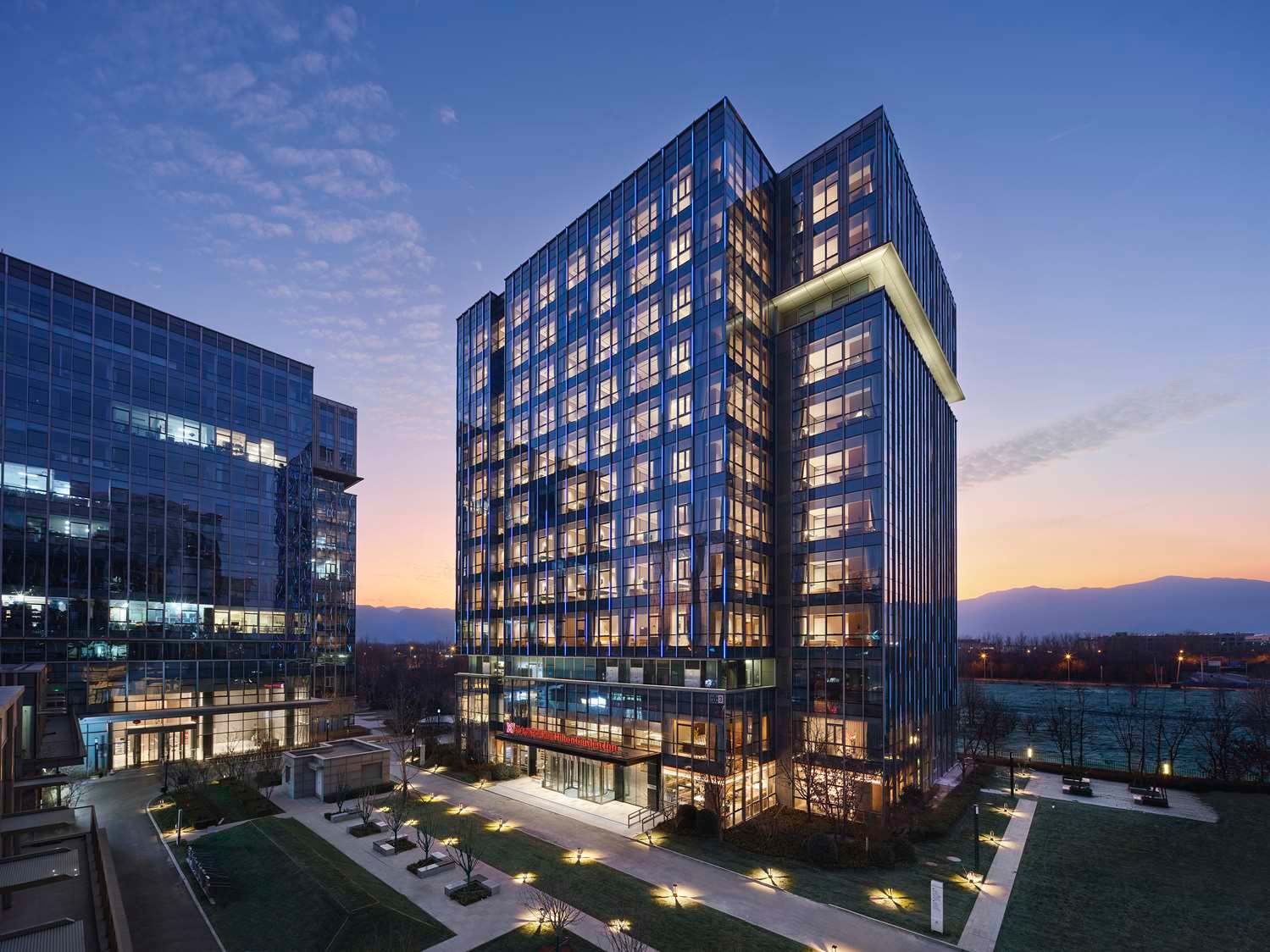 Hilton Garden Inn Beijing Haidian Daoxiang Lake 1