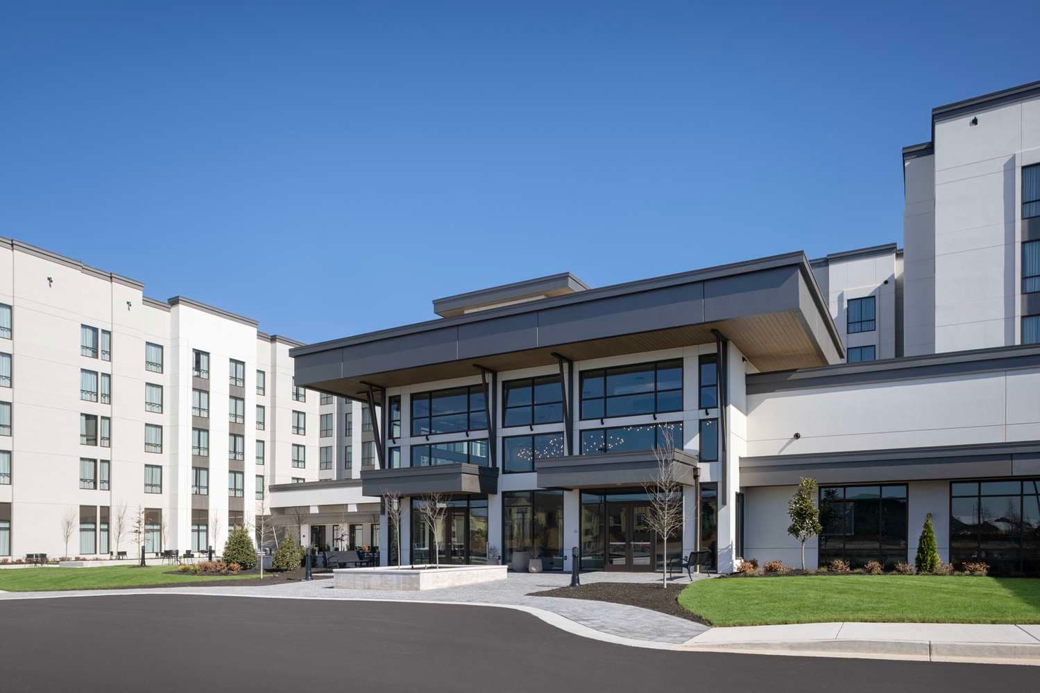 Embassy Suites By Hilton Bowling Green 2