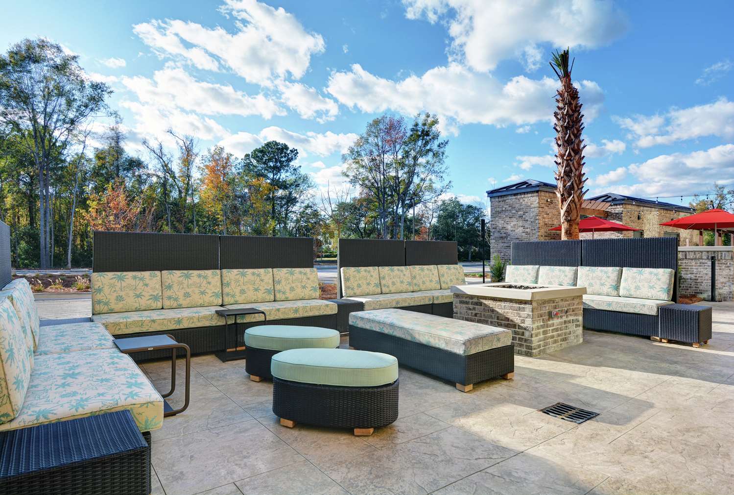 Home2 Suites By Hilton Charleston Daniel Island, Sc 2