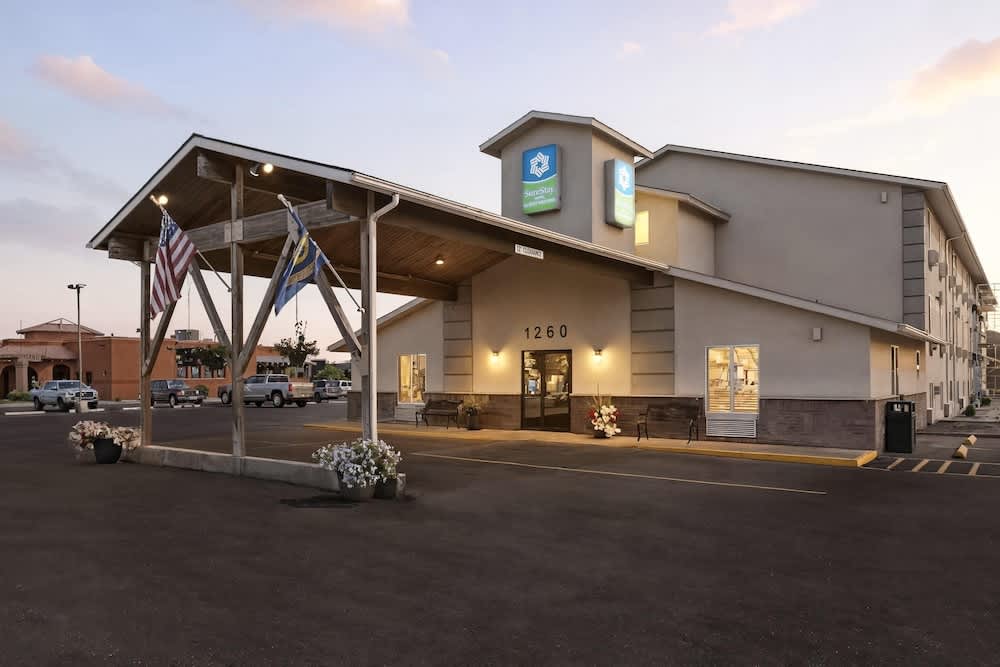 SureStay Hotel by Best Western Twin Falls 1