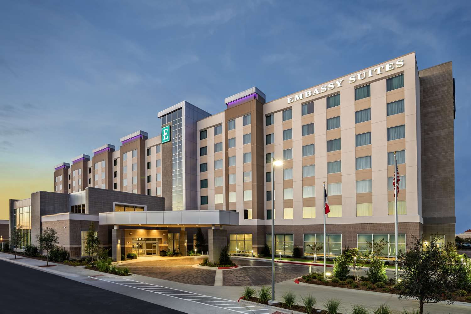 Embassy Suites by Hilton College Station 1