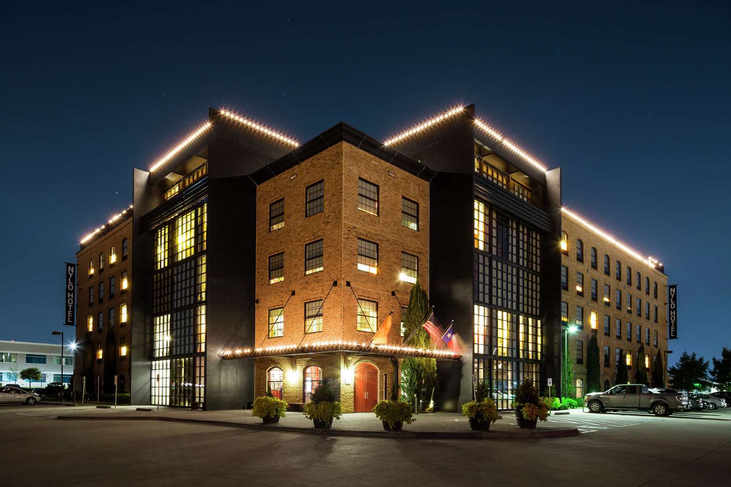 The Clara Hotel Plano, Tapestry Collection by Hilton 1