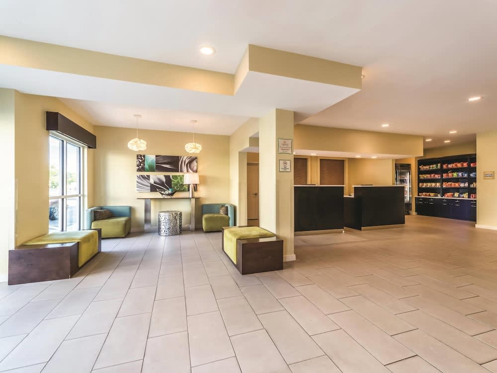 La Quinta by Wyndham Collinsville - St. Louis 2