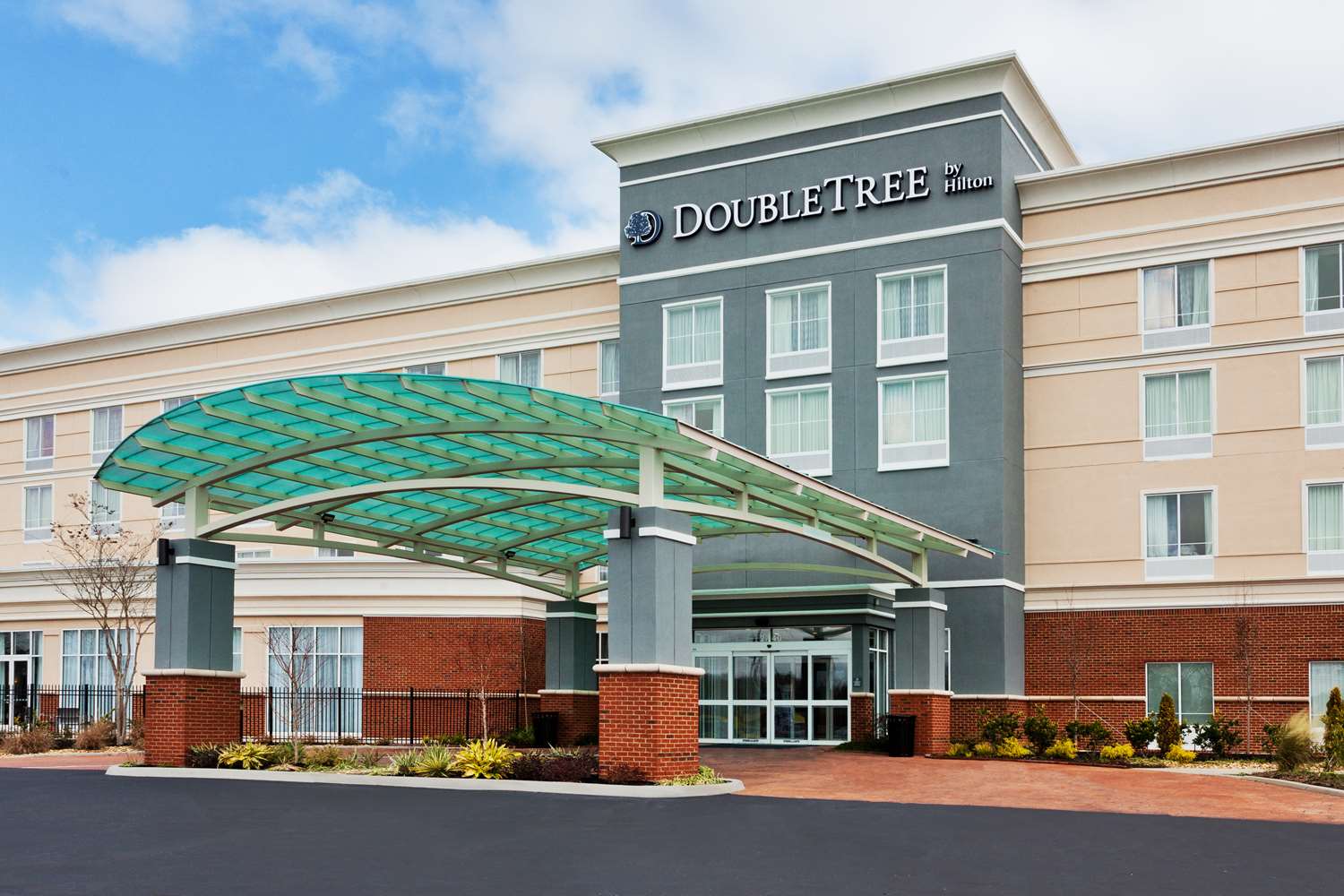 DoubleTree by Hilton Dothan 1