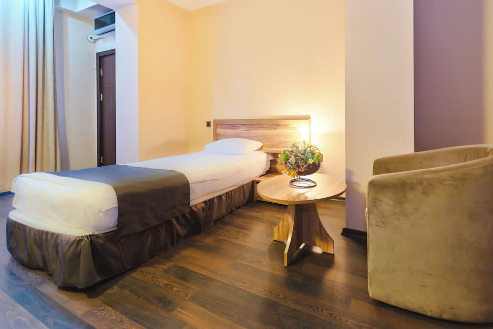 Diplomat Hotel Baku 1