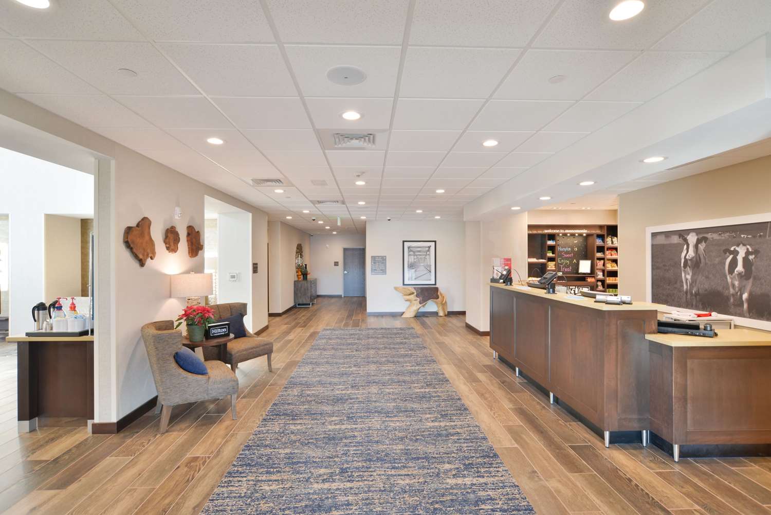 Hampton Inn & Suites Menomonie-UW Stout 2
