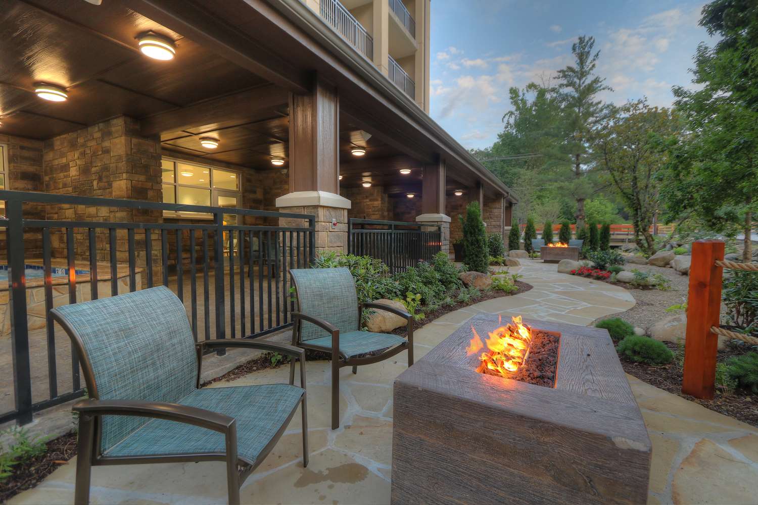 Hampton Inn Gatlinburg Historic Nature Trail 2