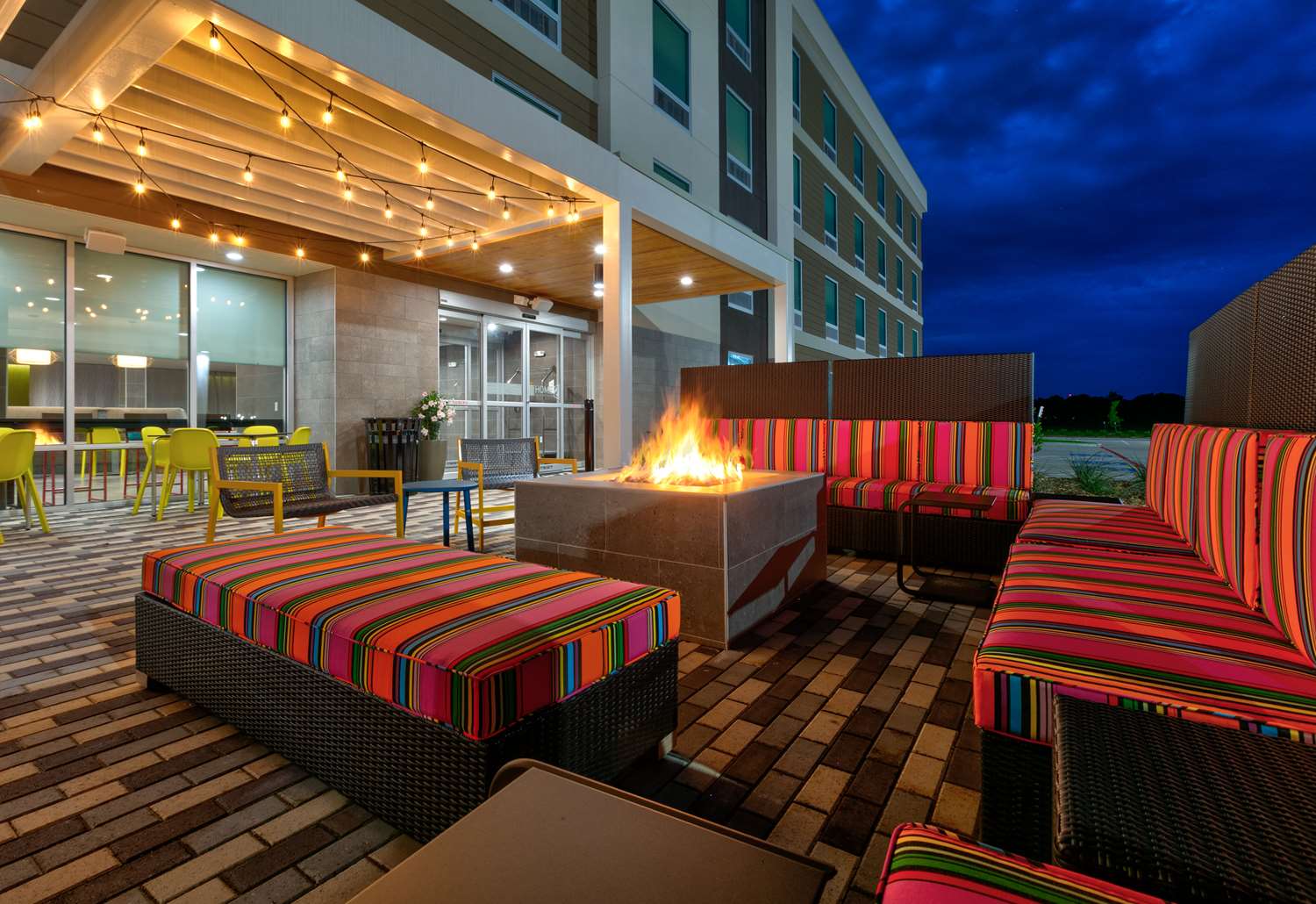 Home2 Suites by Hilton El Campo 2