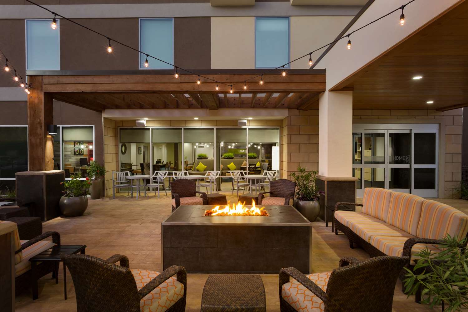 Home2 Suites by Hilton Shenandoah The Woodlands 2