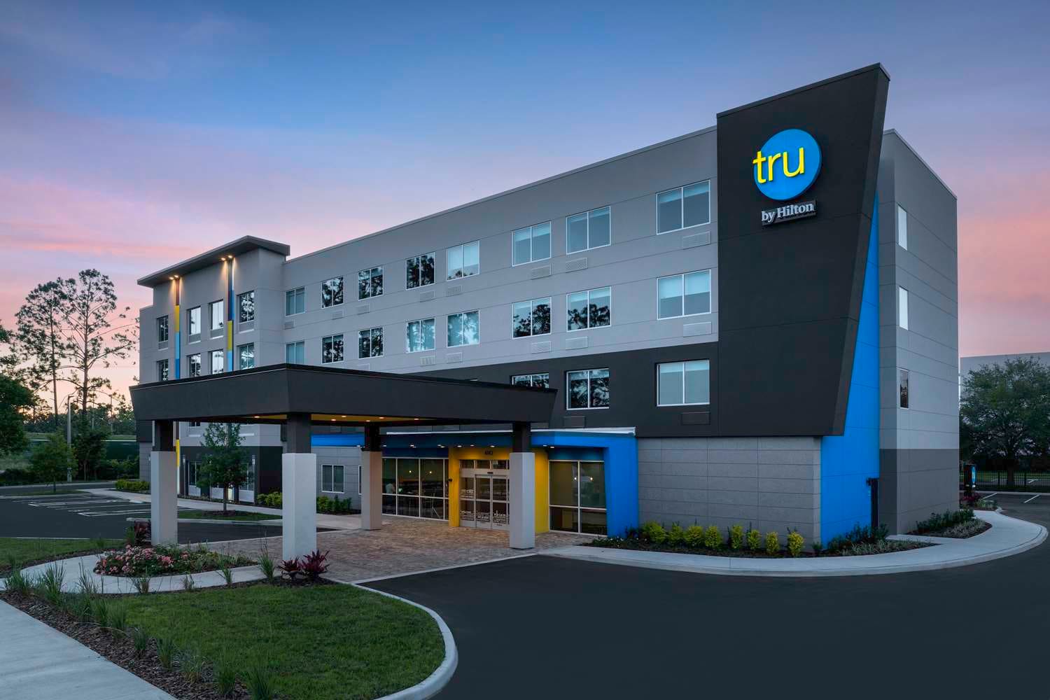 Tru by Hilton Jacksonville West I 295 2