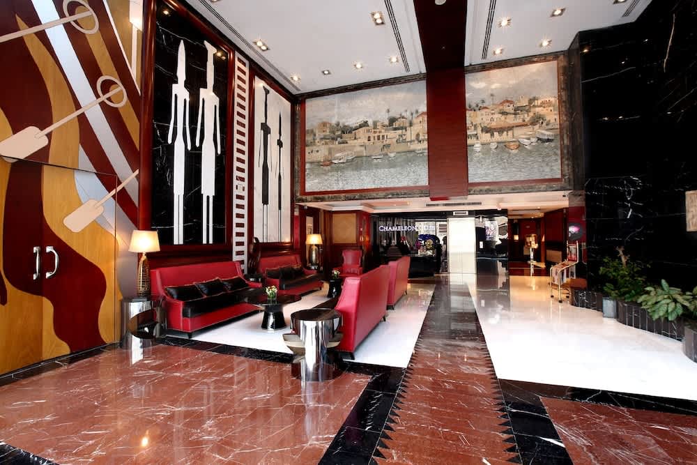 Social Hotel 2