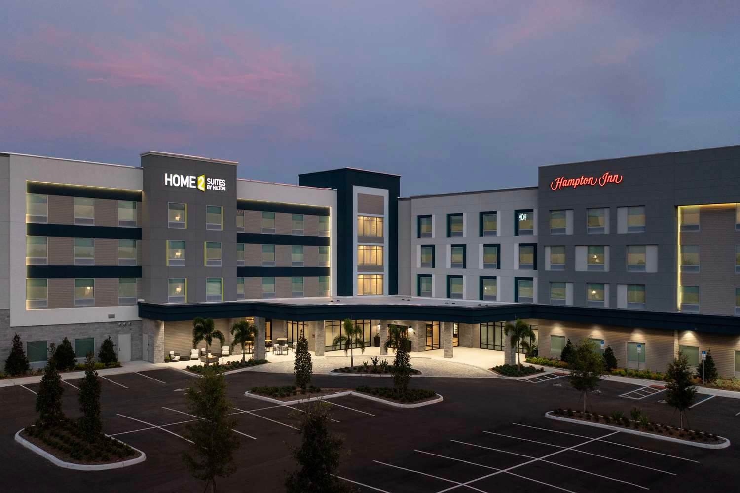 Hampton Inn Orlando Southeast Nona 2