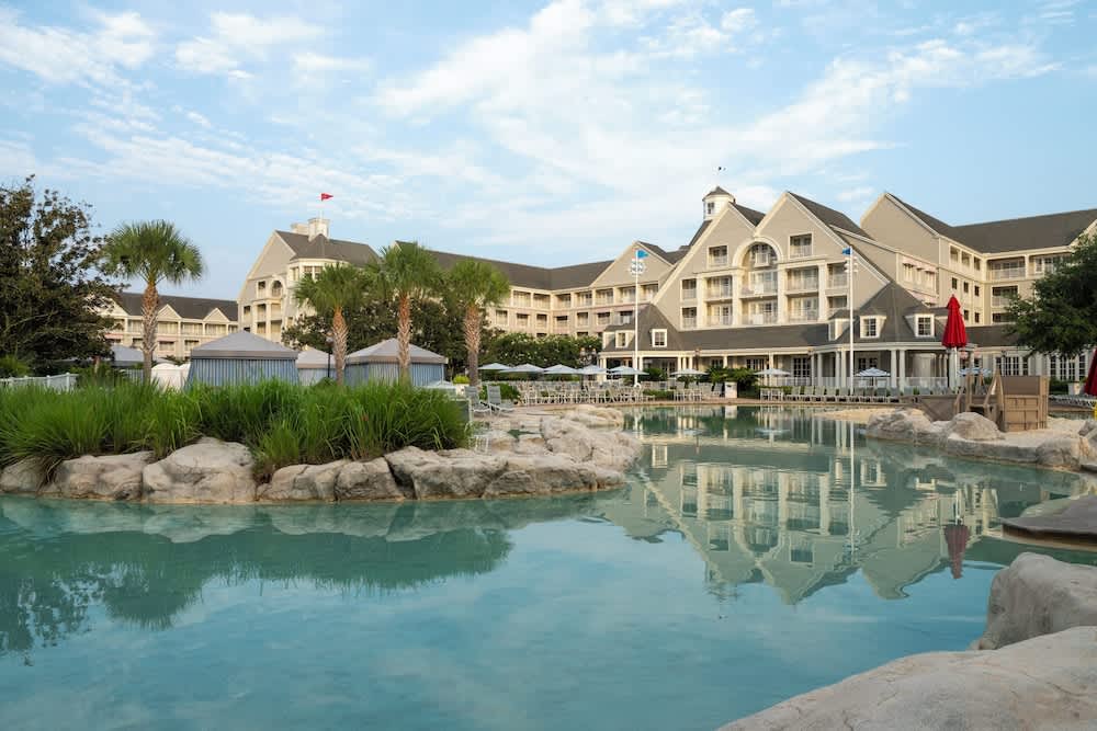 Disney's Yacht Club Resort 1