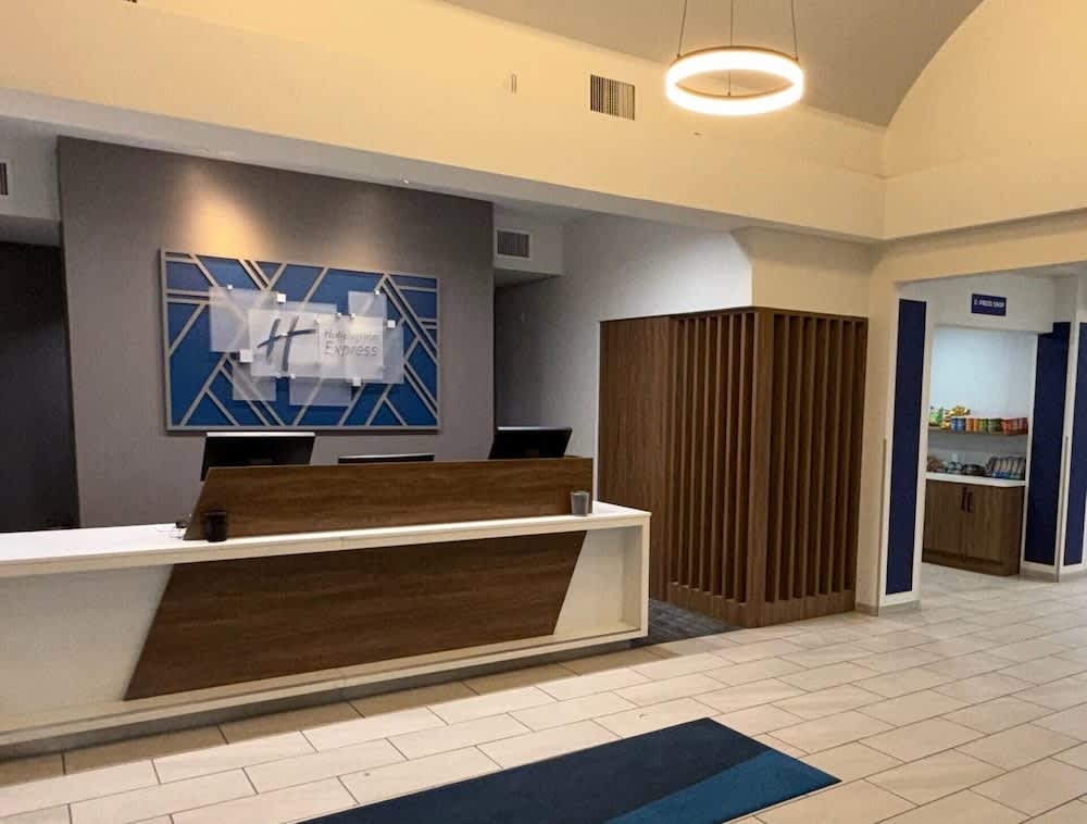 Holiday Inn Express & Suites LOVELAND by IHG 2