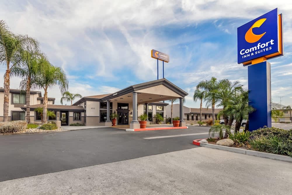 Comfort Inn & Suites San Bernardino 1