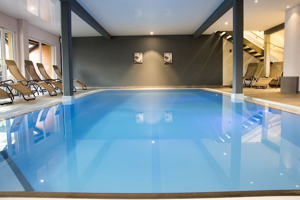 Hotel Spa et Restaurant Au Chasseur 1
