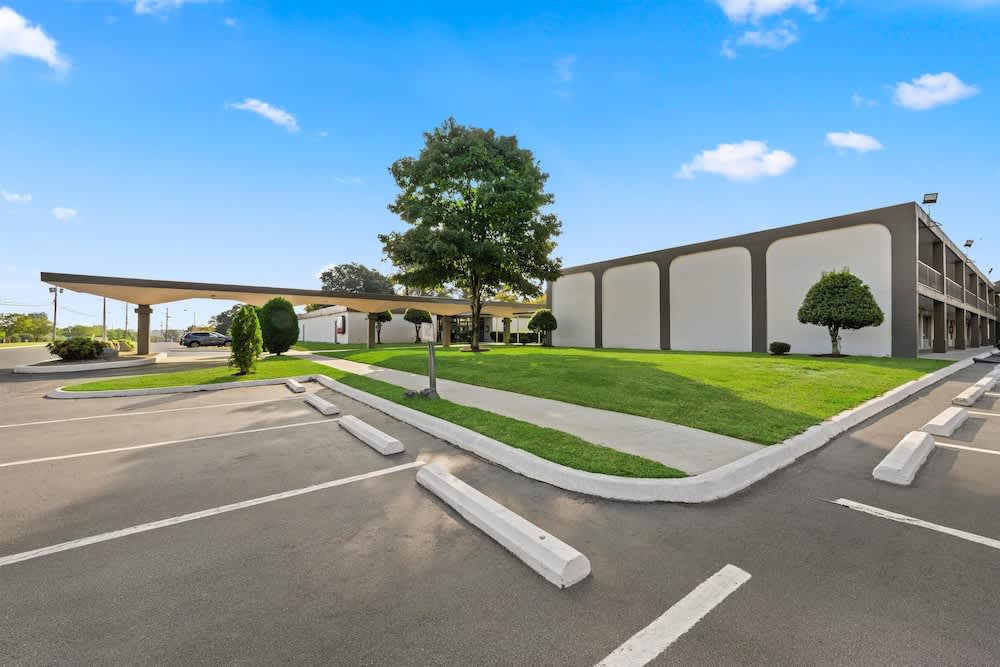 Americas Best Value Inn - Wilson 1