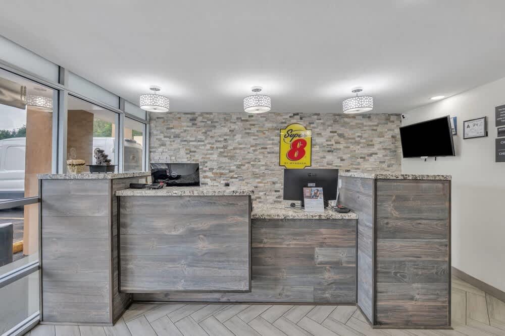 Super 8 by Wyndham Morganton 1