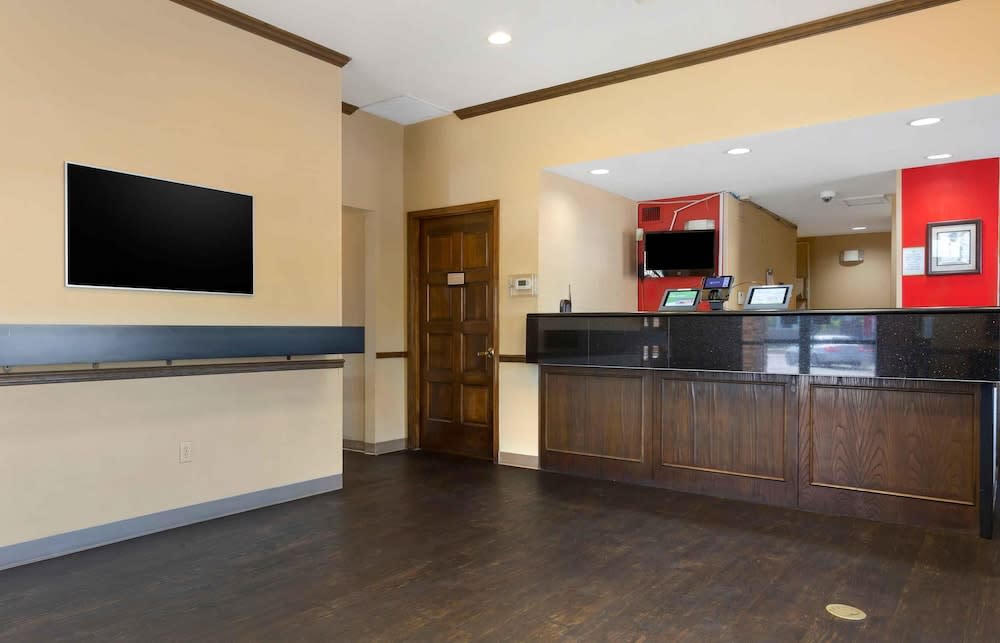 Extended Stay America Select Suites - Phoenix - Airport - E Oak St 2
