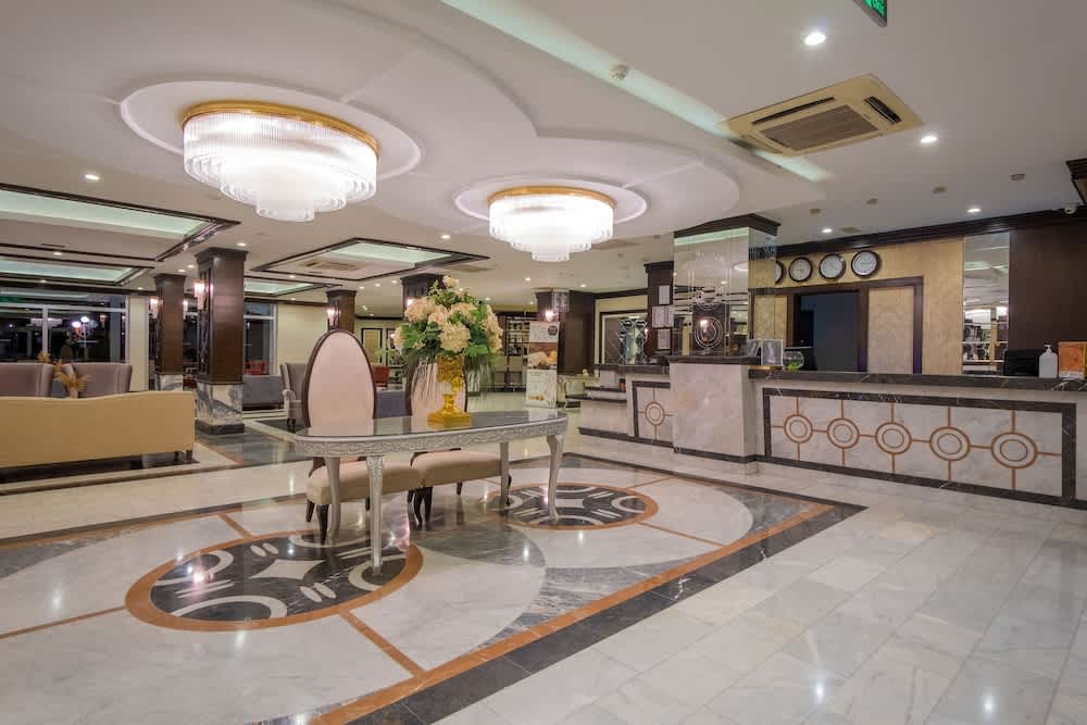 Le Monde Beach Resort & Spa 1