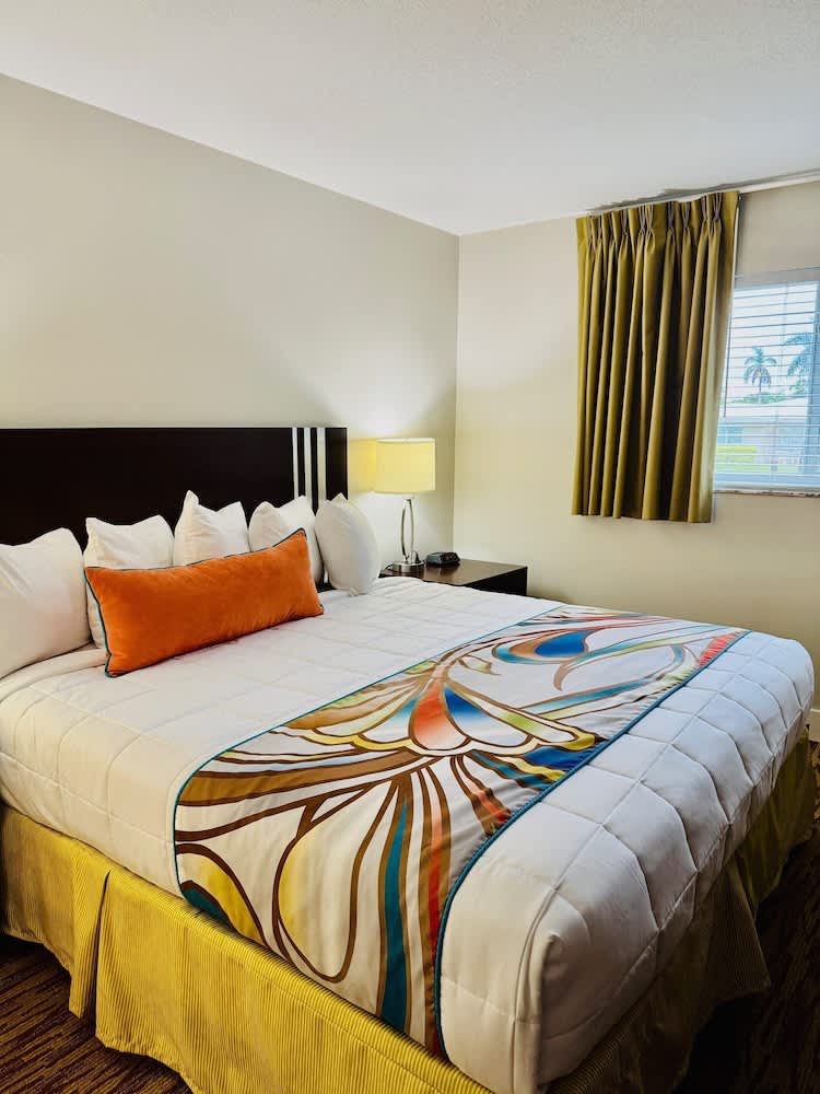 Surfsider Resort - A Timeshare Resort 2