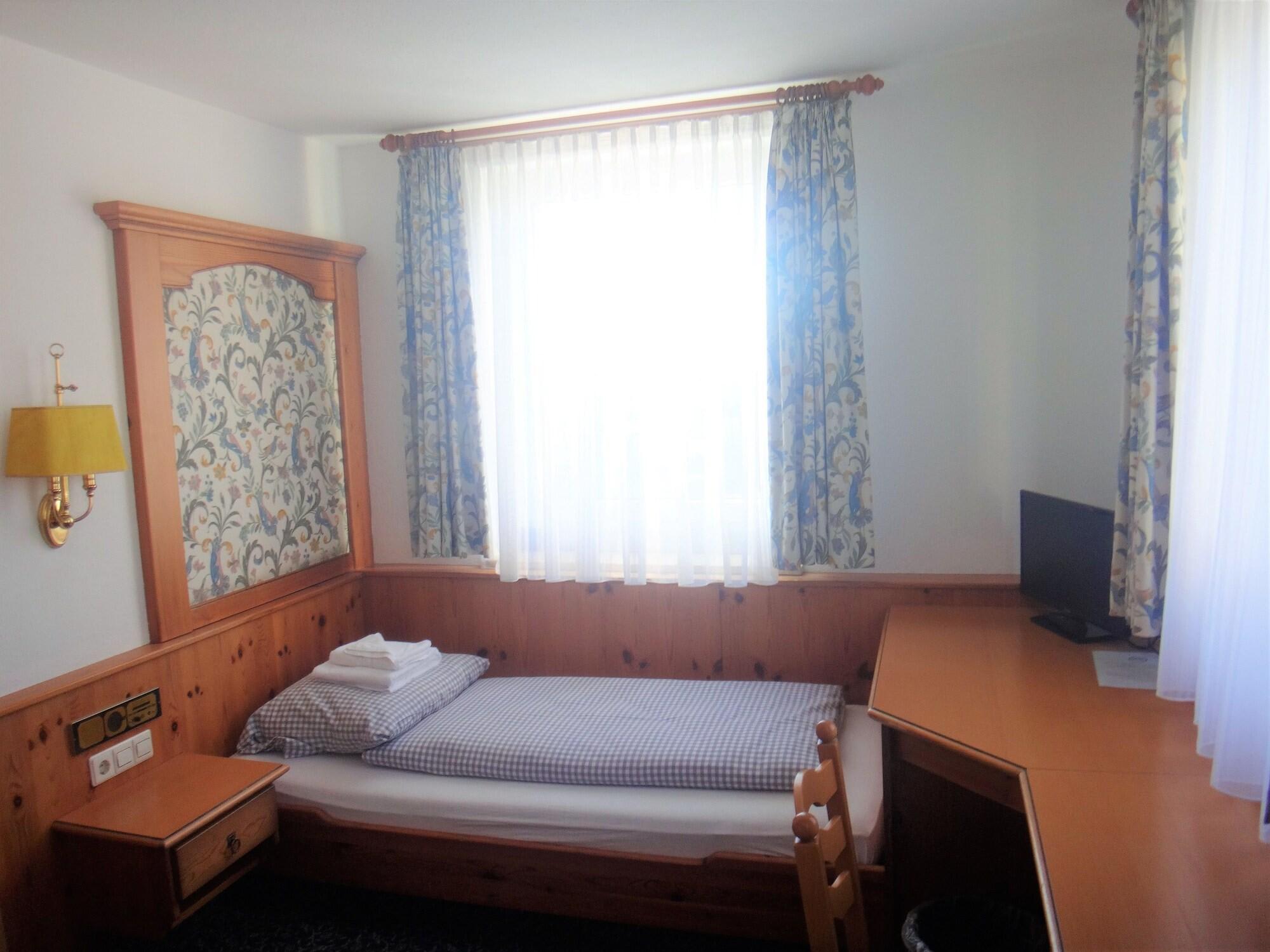 Bodenseehotel Lindau 1