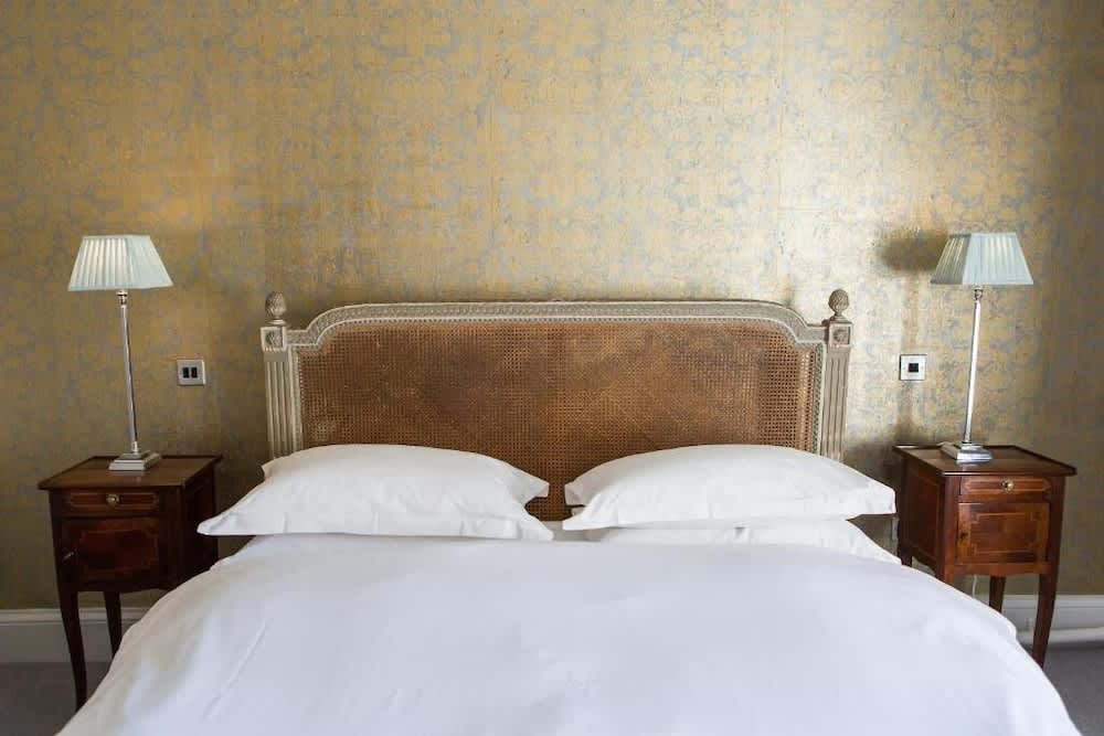 Grays Court Hotel 1