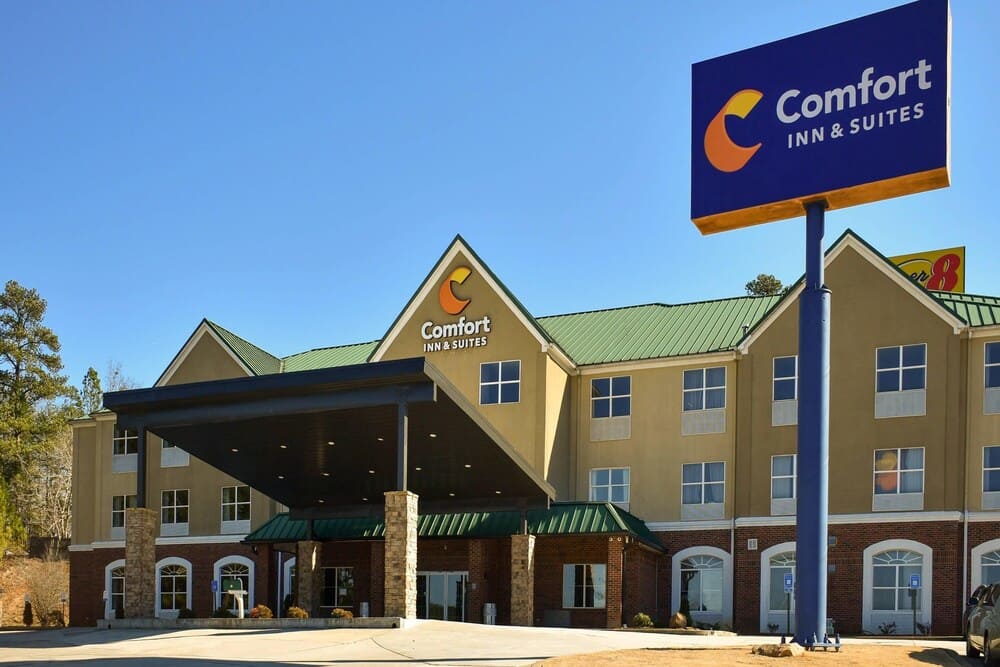 Comfort Inn & Suites Cartersville - Emerson Lake Point 1
