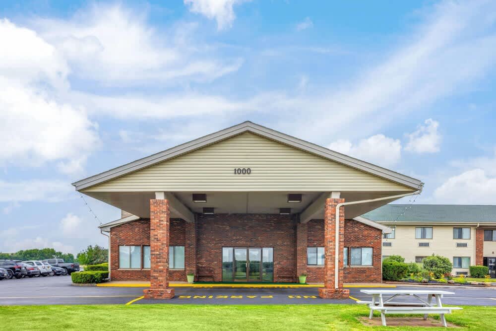 Super 8 by Wyndham Henrietta/Rochester Area 1