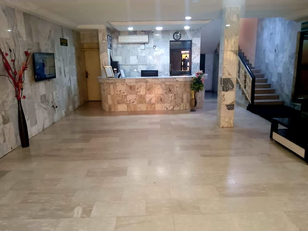 Londa Hotel and Suites-Guest Room 2