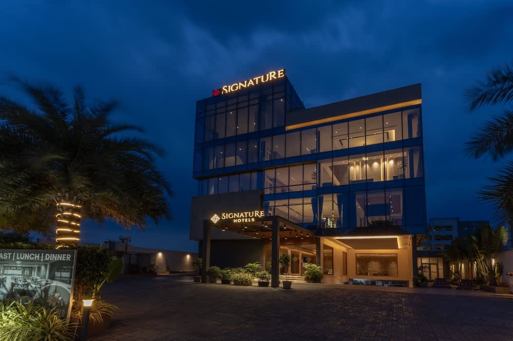 Signature Hotels 1