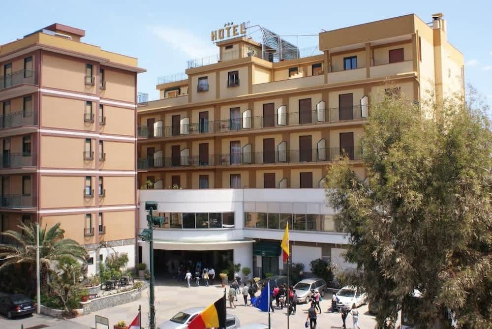 Hotel Kennedy 1