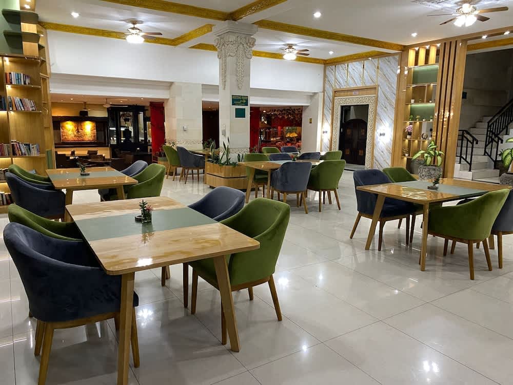 Melasti Kuta Beach Hotel & Spa 2